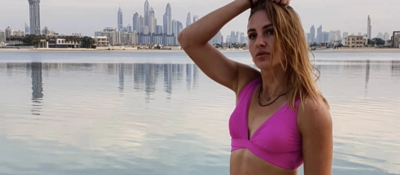 Η Κατερίνα Δαλάκα με μαντίλα στην Κωνσταντινούπολη ξεσπά: «Δεν έκανα κάτι λάθος» (φωτο)